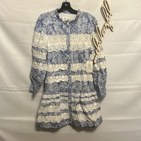 HYACINTH HOUSE

Lace Trim Blue Etched Floral Emmie Mini Dress - Picture 6 of 13